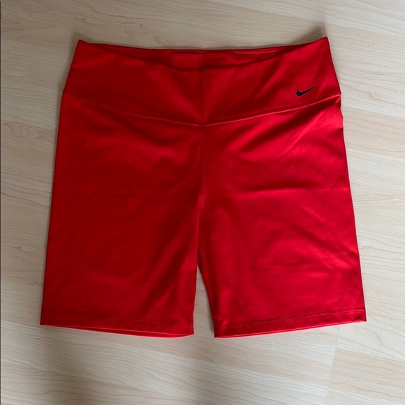 Nike Women's One High-Waisted Biker Shorts 6” Inseam - Red - Picture 1 of 6